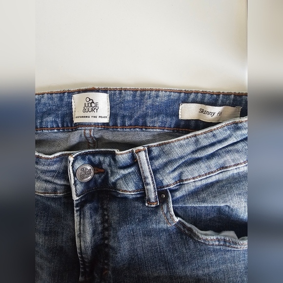 MENS JUDGE AND JURY JEANS (31) - Picture 4 of 4